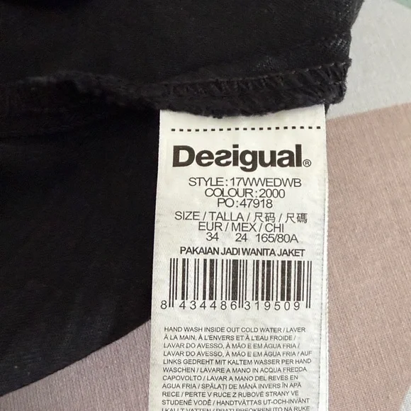 Desigual Claudia Patchwork Denim Jacket | Embroidered Boho Floral Size 34 XS - Picture 15 of 16